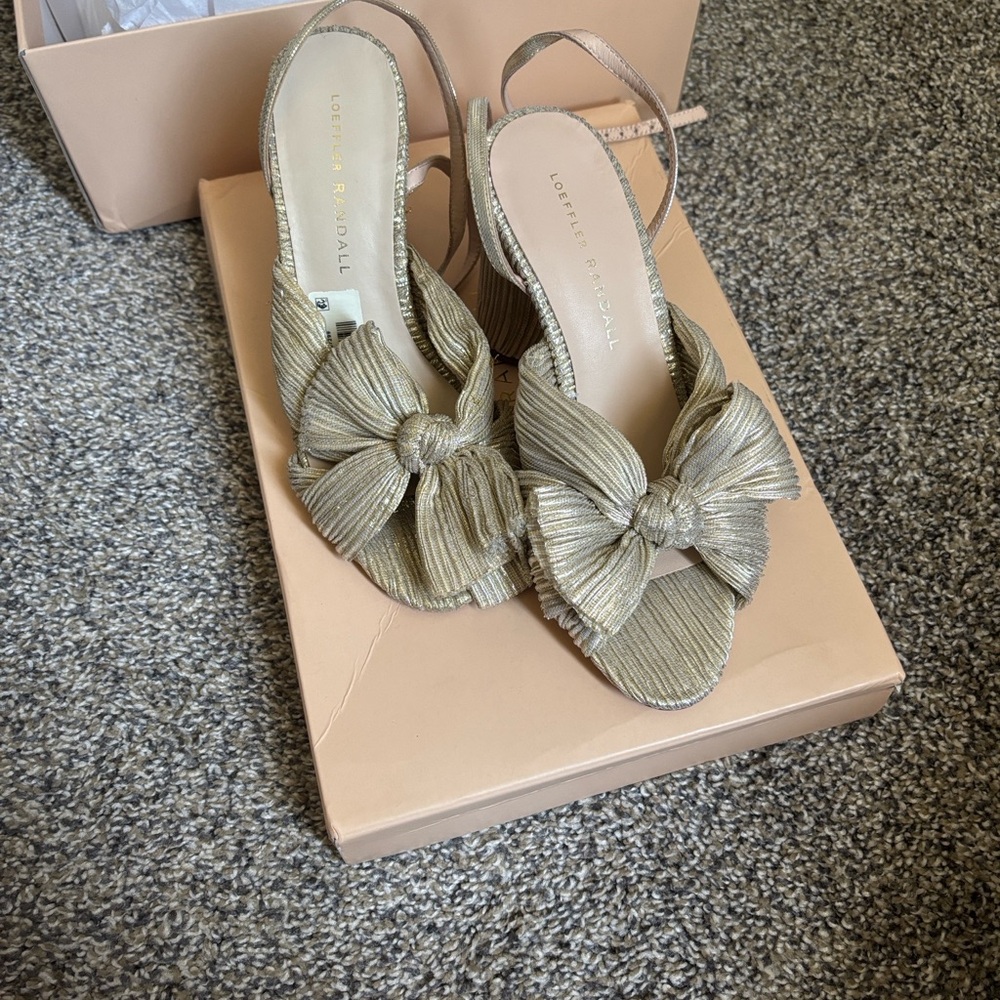 Loeffler Randall Metallic Platinum Gold Camellia Bow Heels